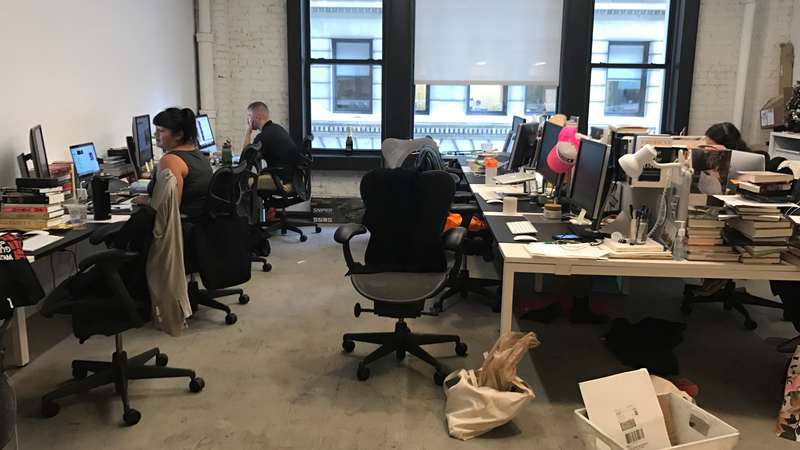 More Jezebel staffers—Megan Reynolds, Rich Juzwiak, and a portion of Hazel Cills’s head—enjoy the hip Gizmodo Media Group Office Jezebel pod, because it’s a pleasant workplace with a lot to offer.